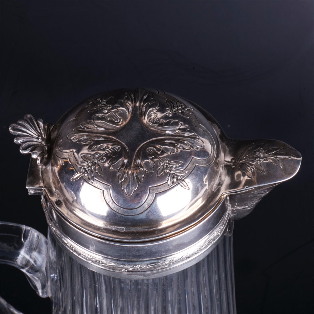 Antique silver jug with cooling element — image 2