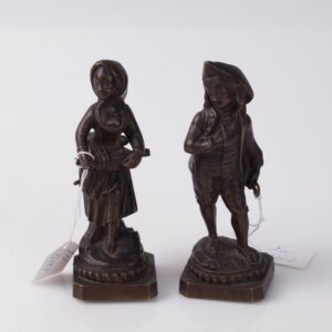 Bronze figures. "Boy and girl" — image 1