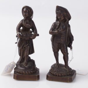 Bronze figures. "Boy and girl" — image 2