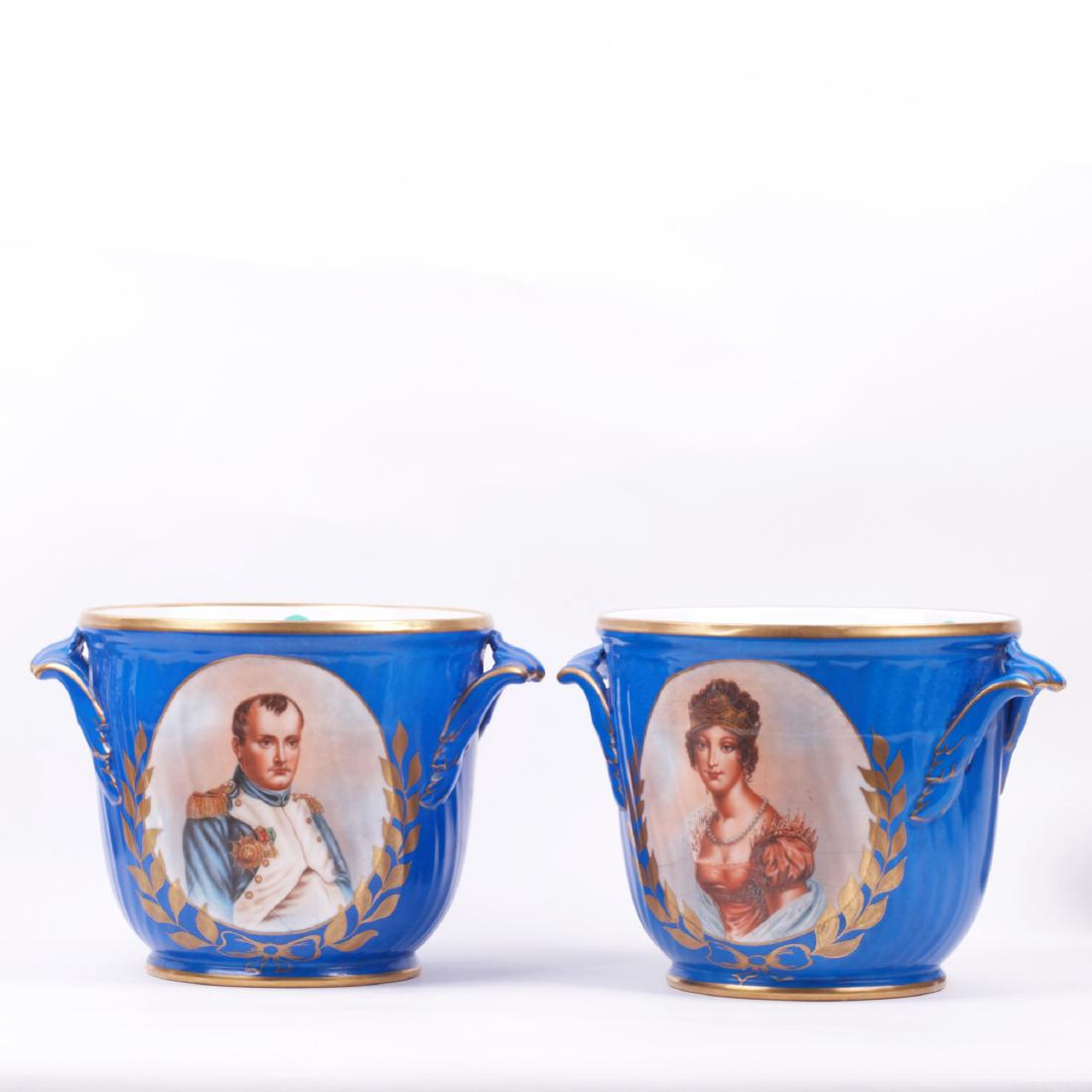 Flowerpots with Napoleon and Josephine portraits — image 1