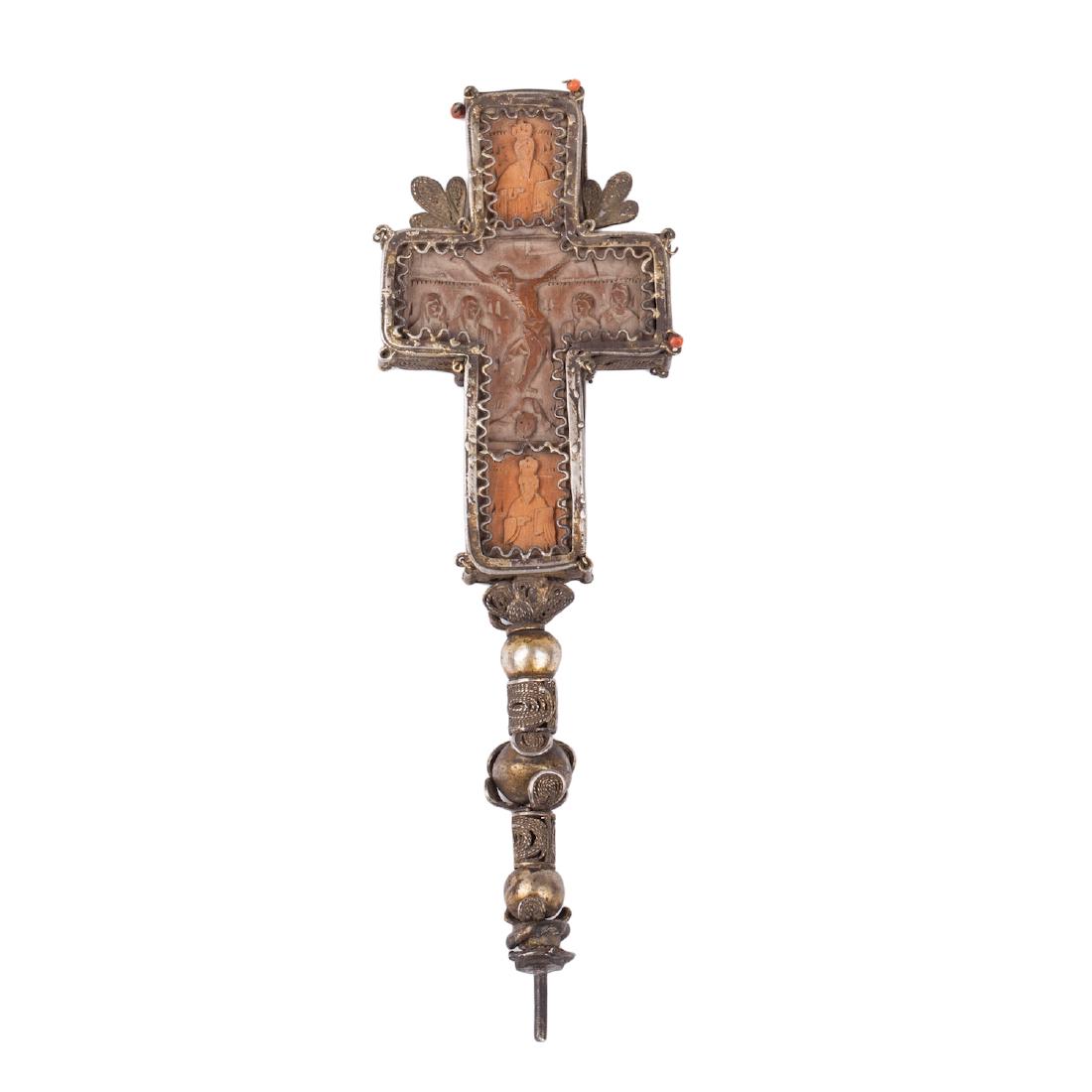 Rare carved wood double-sided altar cross — image 1