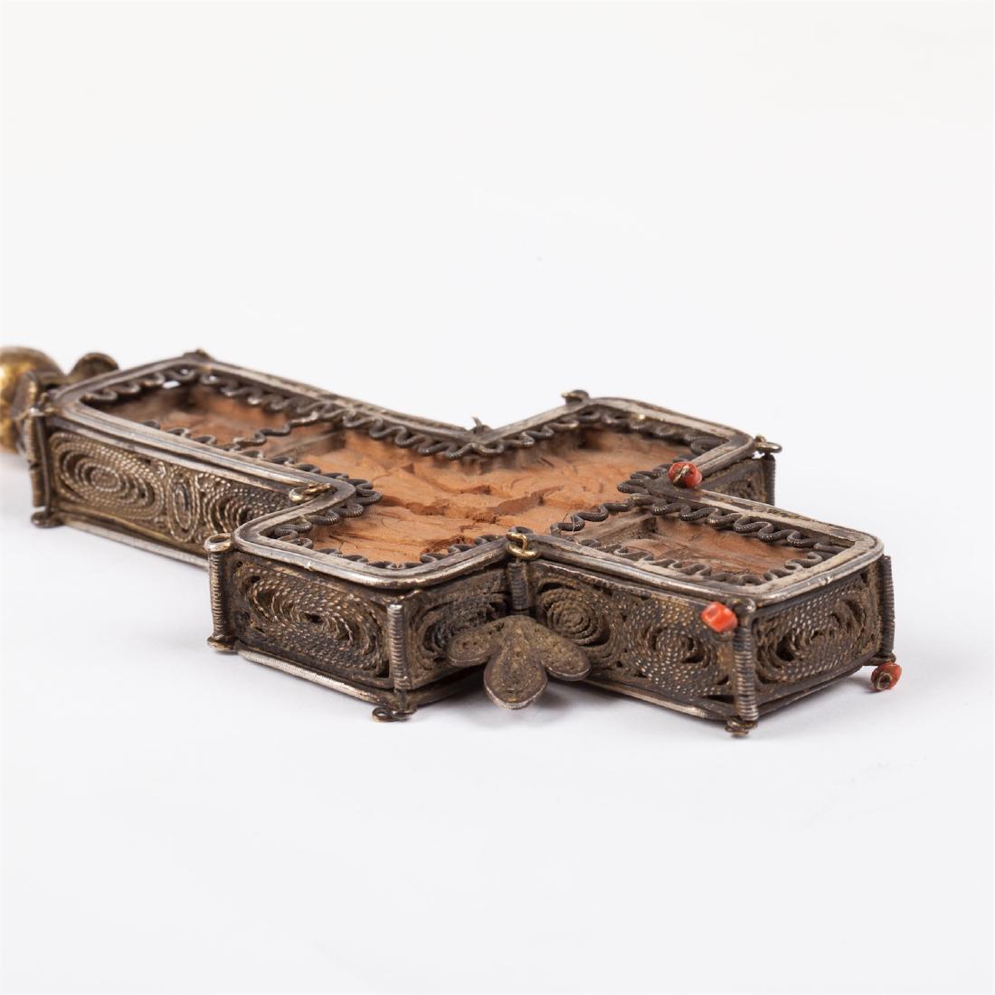 Rare carved wood double-sided altar cross — image 4