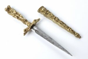 Romantic dagger. — image 1