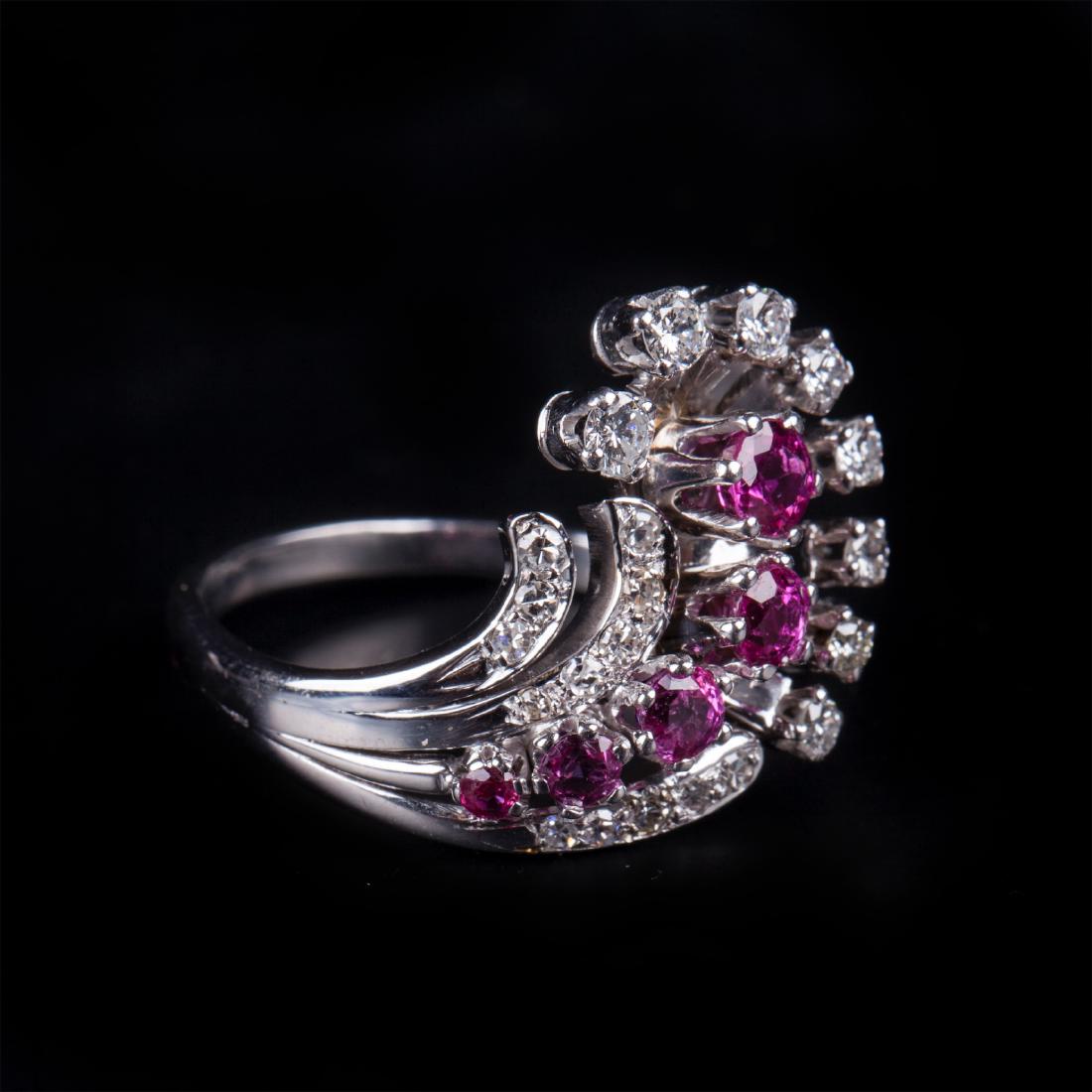 Gold 585 ring with diamond and rubies — image 1
