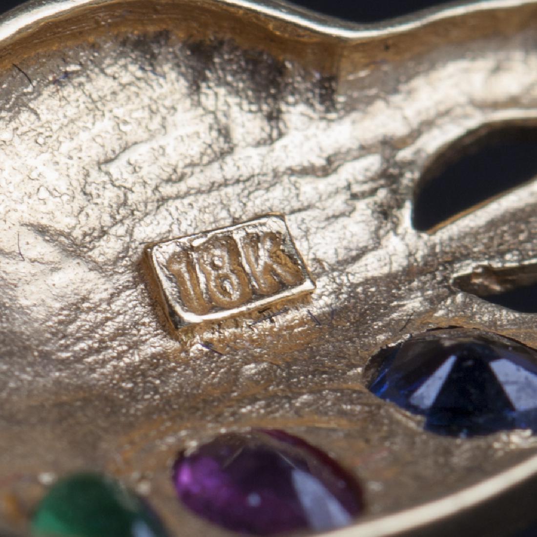 18K gold pendant in the shape of palette — image 4