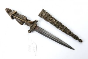 Romantic dagger. — image 3