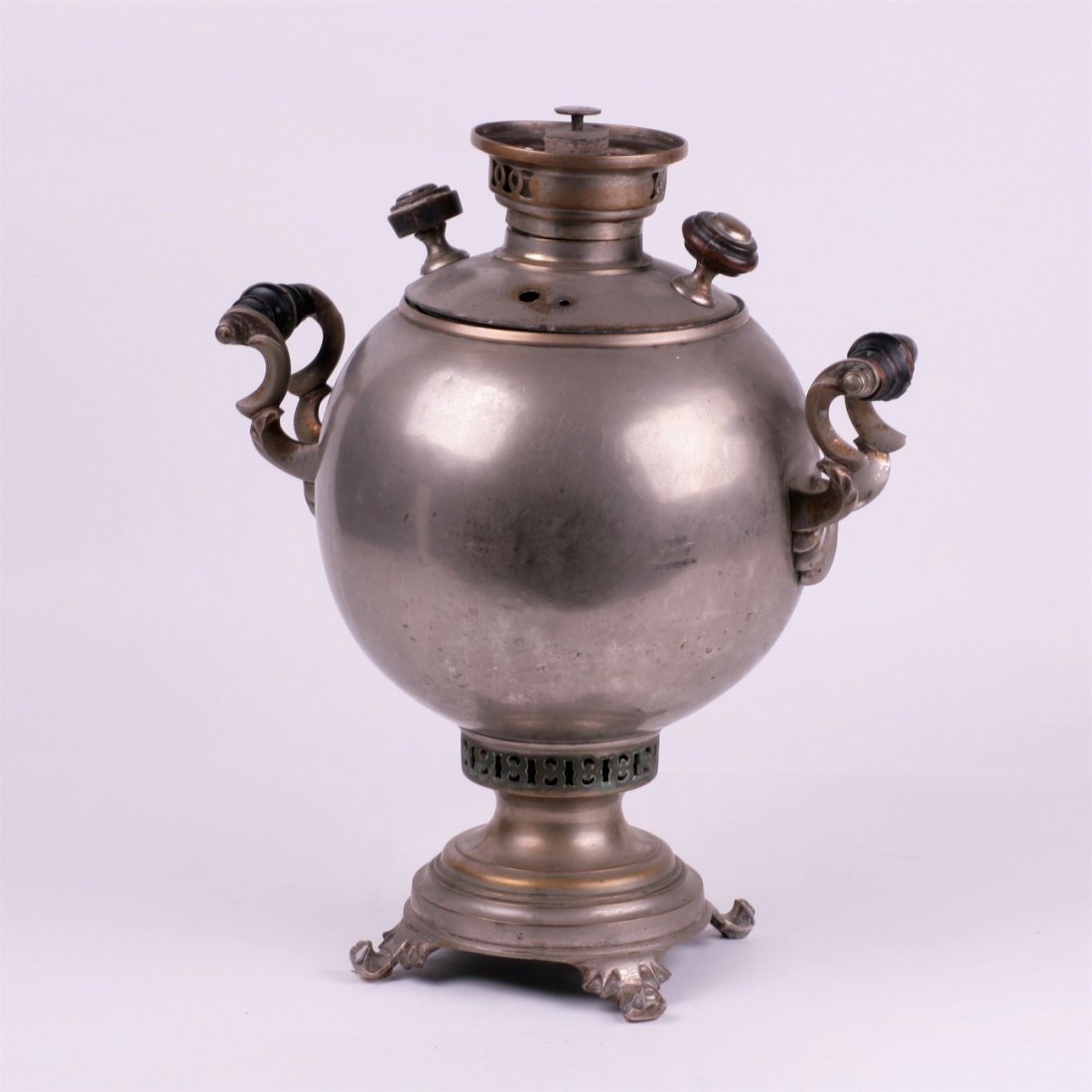 Russian samovar in the shape of sphere. — image 3