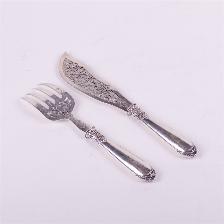 Silver set for dessert. — image 1