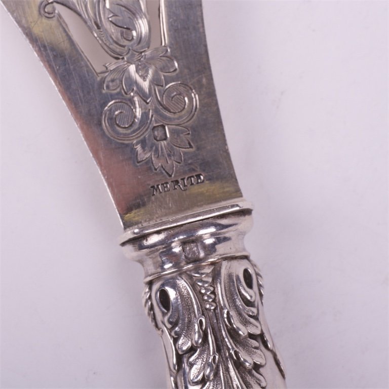 Silver set for dessert. — image 4