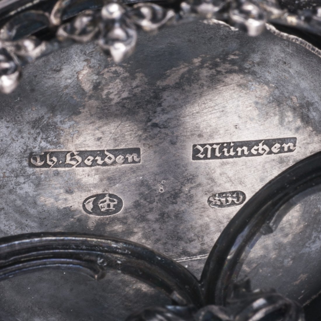 Antique silver goblet on legs with a town view — image 6