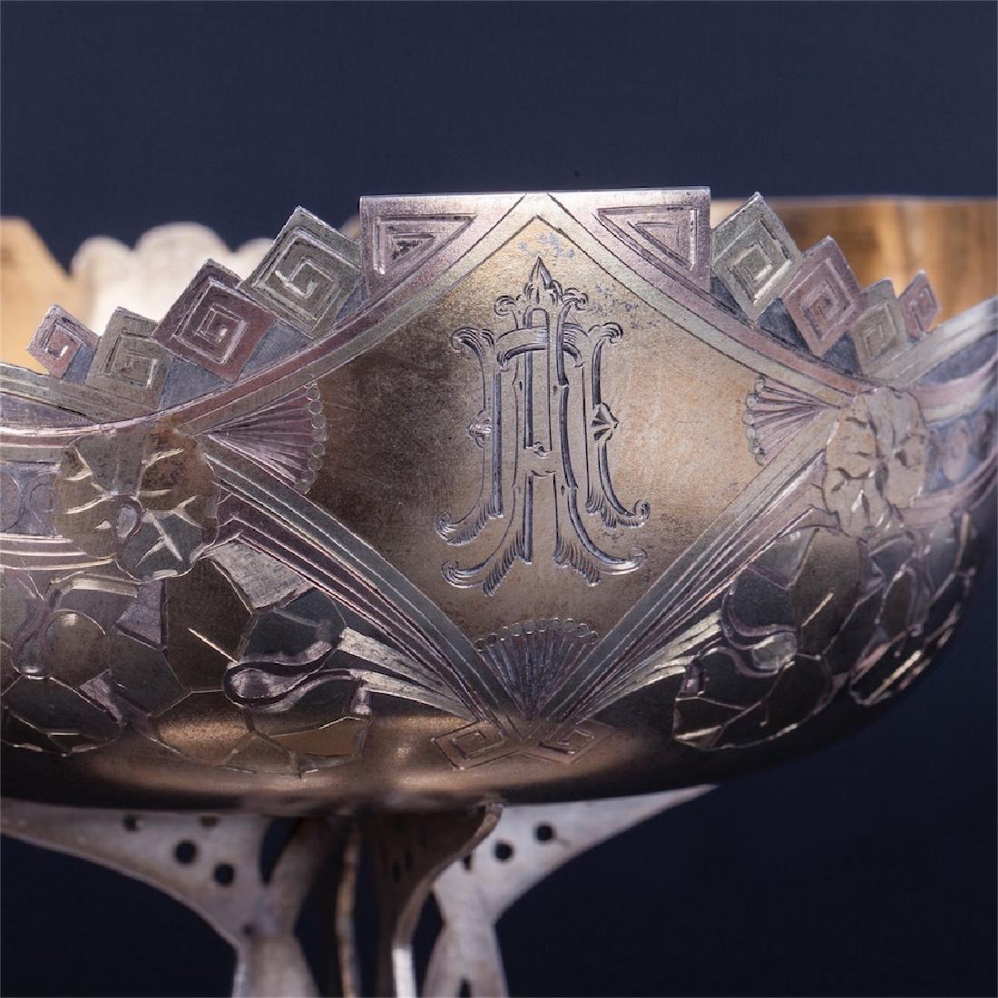 A pair of Russian engraved silver-gilt ice cream bowls — image 2