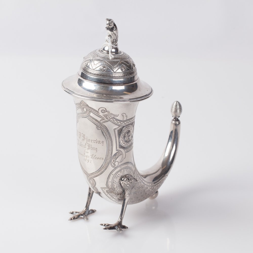 Silver goblet in shape of horn. — image 1
