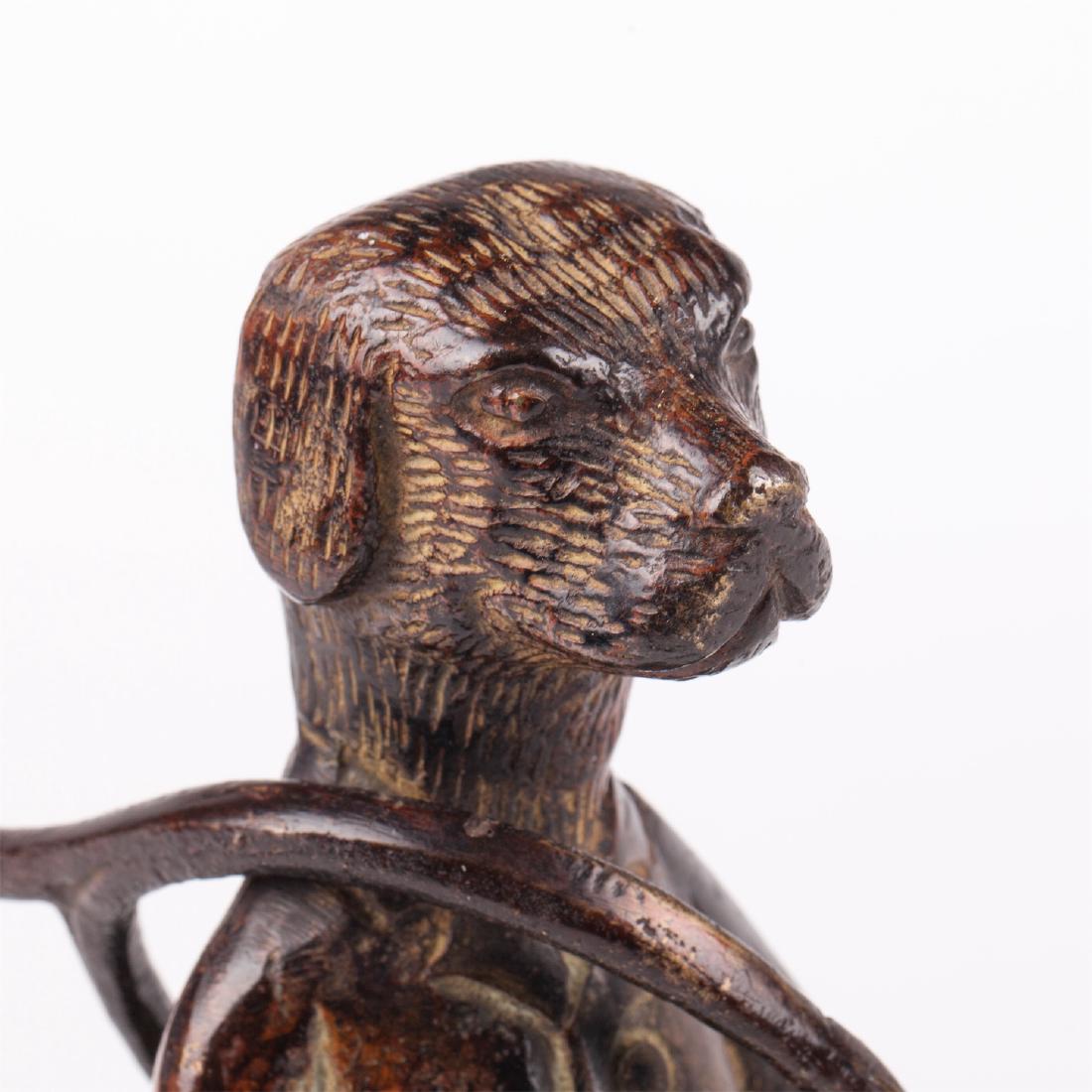 Antique bronze figure "A hunter dog" — image 3