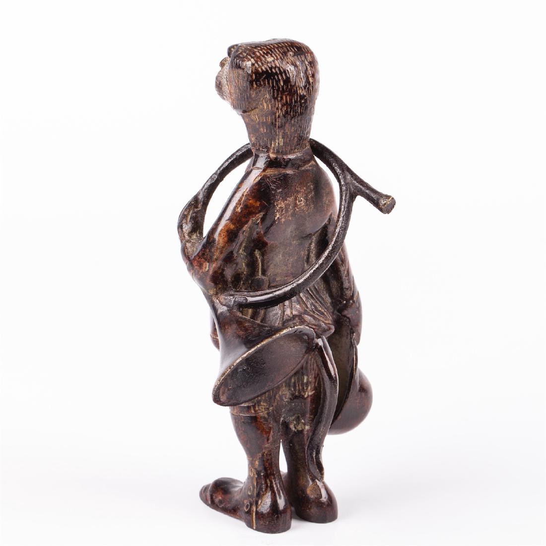 Antique bronze figure "A hunter dog" — image 4
