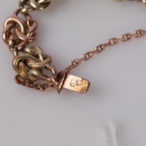 Gold hand bracelet. — image 2
