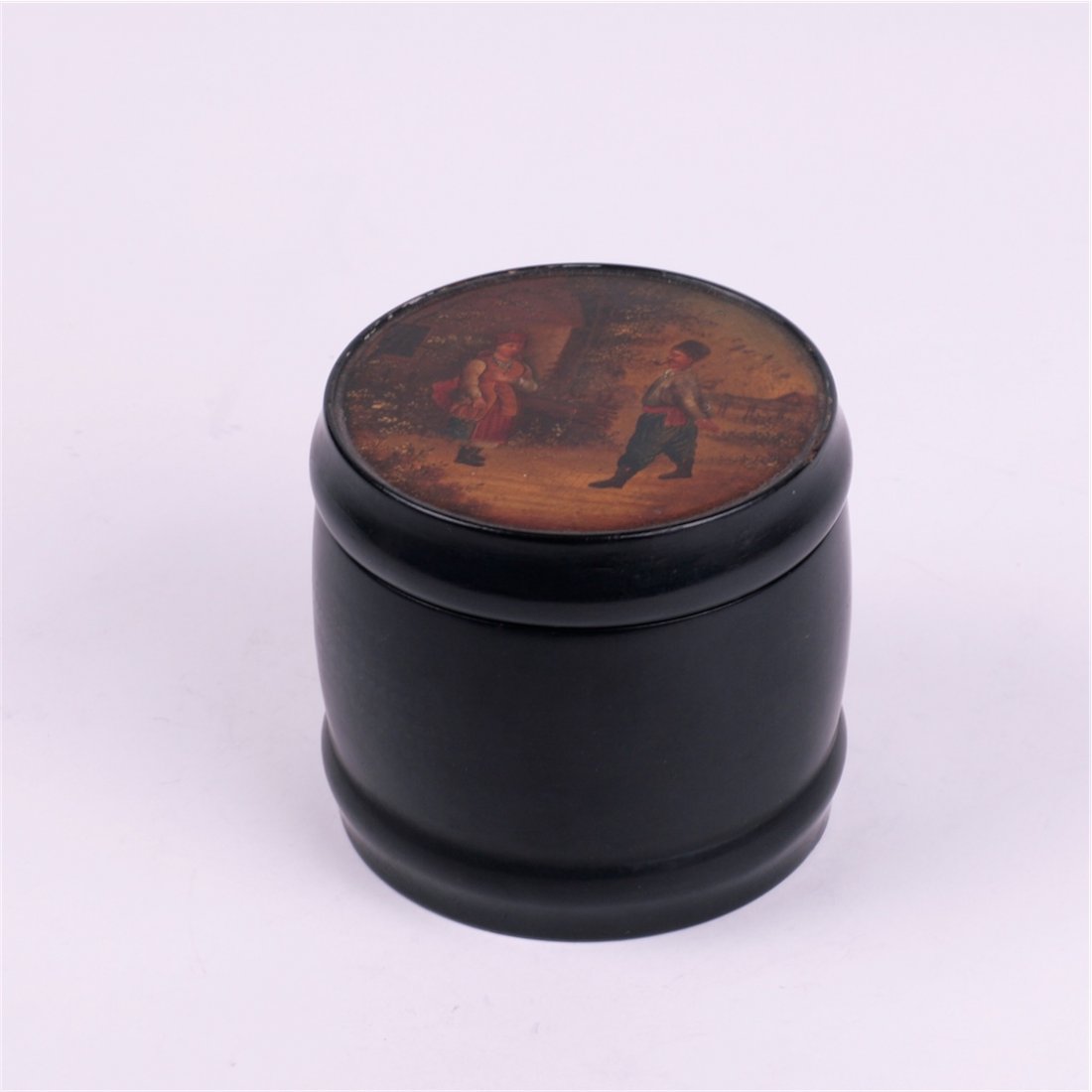 Russian lacquer box in the shape of barrell. — image 3