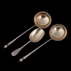 Russian silver-gilt and engraving tea set — image 5
