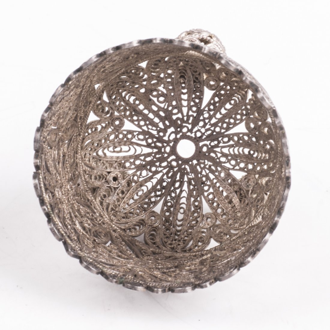 Antique filigree silver stand for egg — image 2