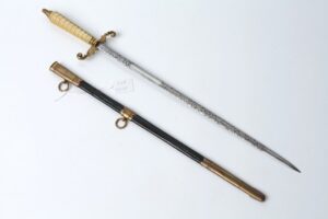 English navy dagger. — image 2