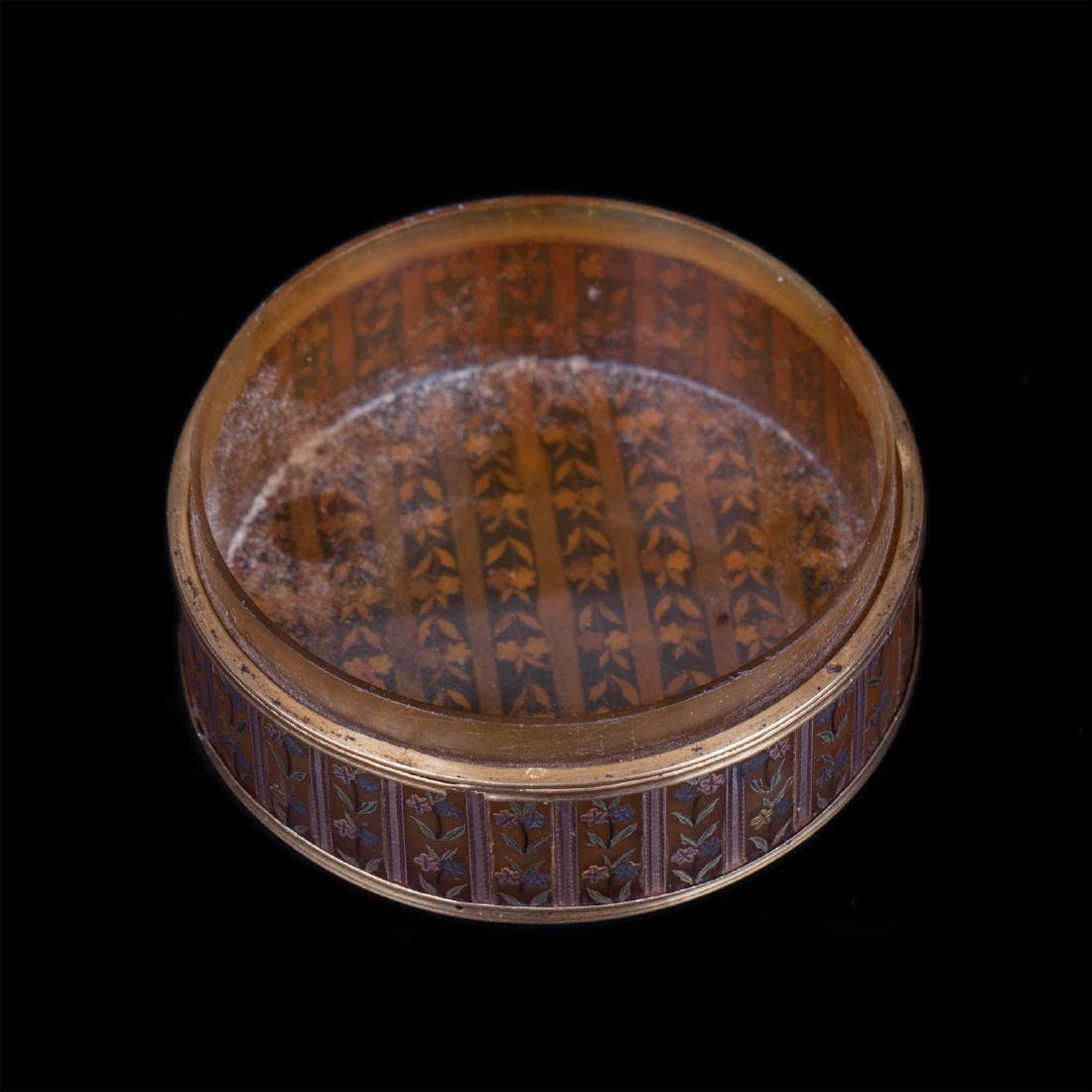 Antique Gold 18k-0.750 tortoise shell jewelry box — image 3