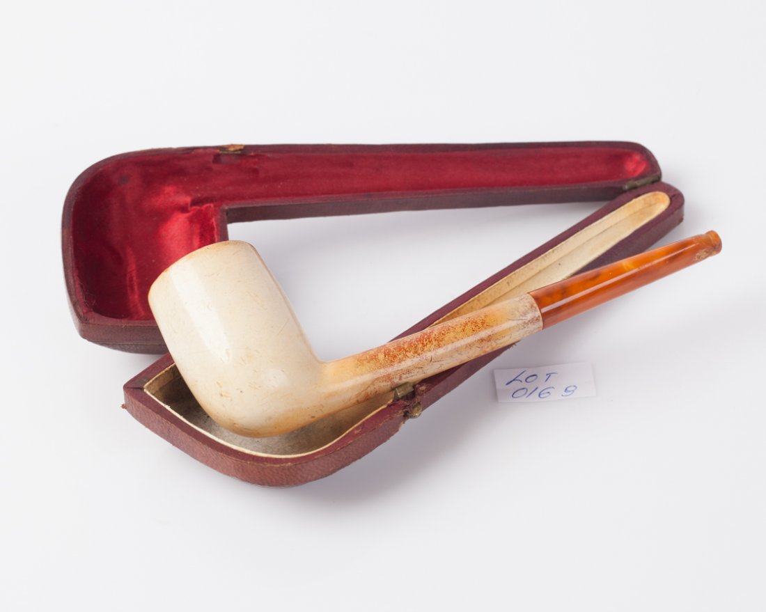 Antique smoking pipe. — image 2