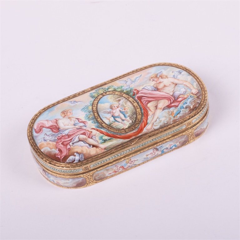 Decorative jewelry box. — image 1