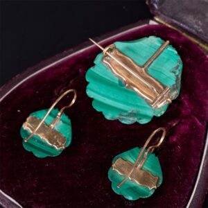 Russian set of brooch and earrings in a box — image 3