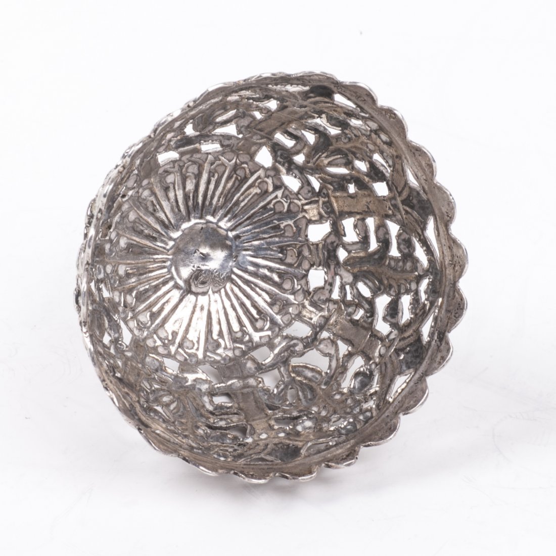 Antique filigree silver stand for egg — image 3