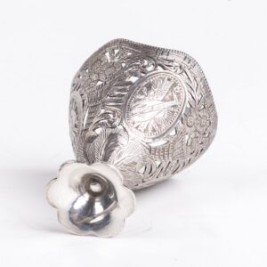 Antique filigree silver stand for egg — image 3