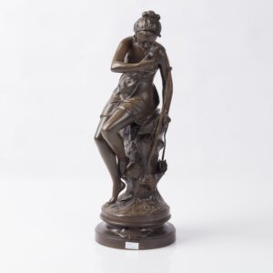 Figure "Women". — image 1