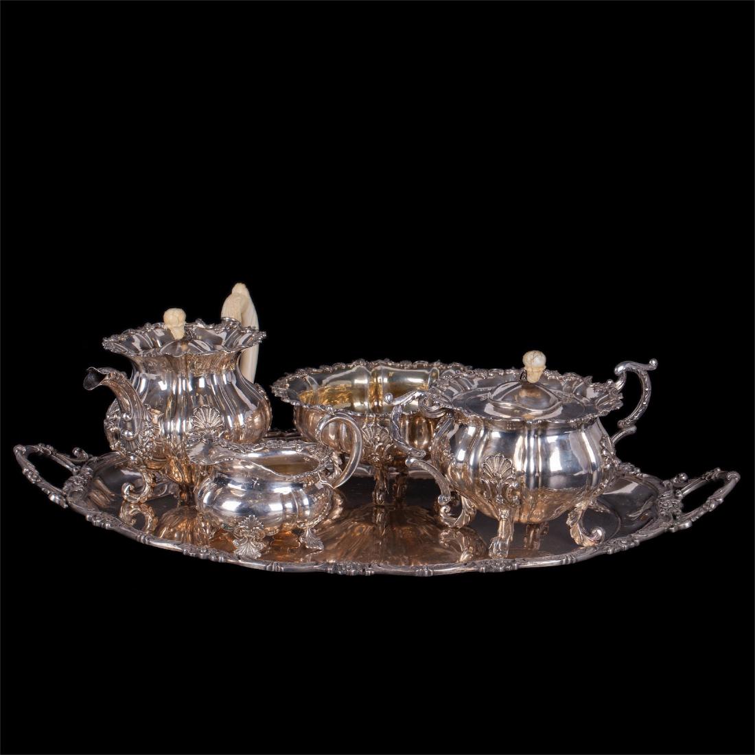 Russian silver-gilt tea service of 5 pieces — image 1