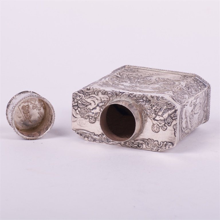 Silver tea box. Europe. — image 3