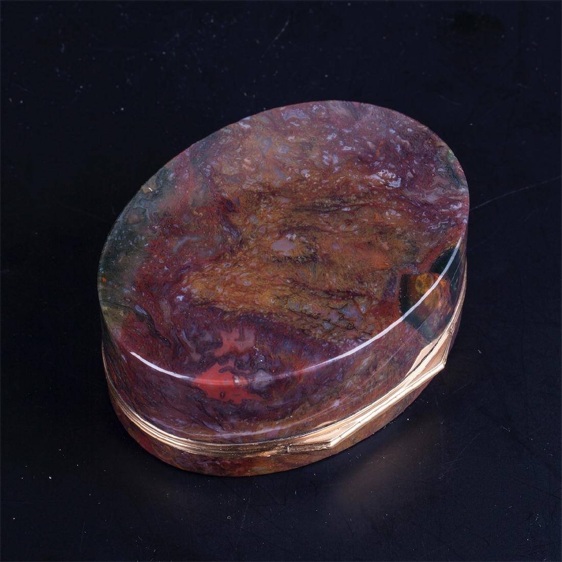 Antique French jasper box with a gold mounted — image 3