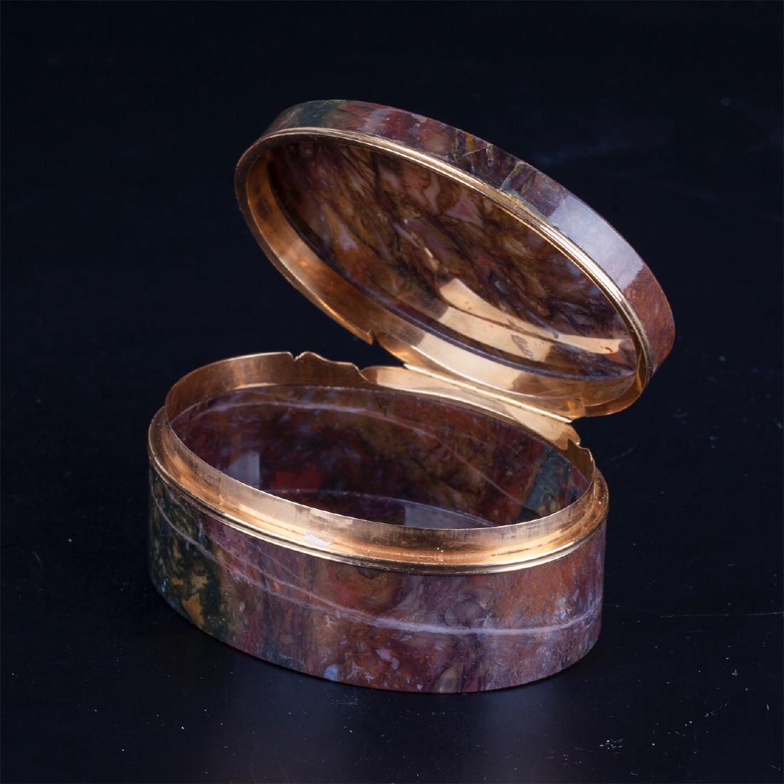 Antique French jasper box with a gold mounted — image 4