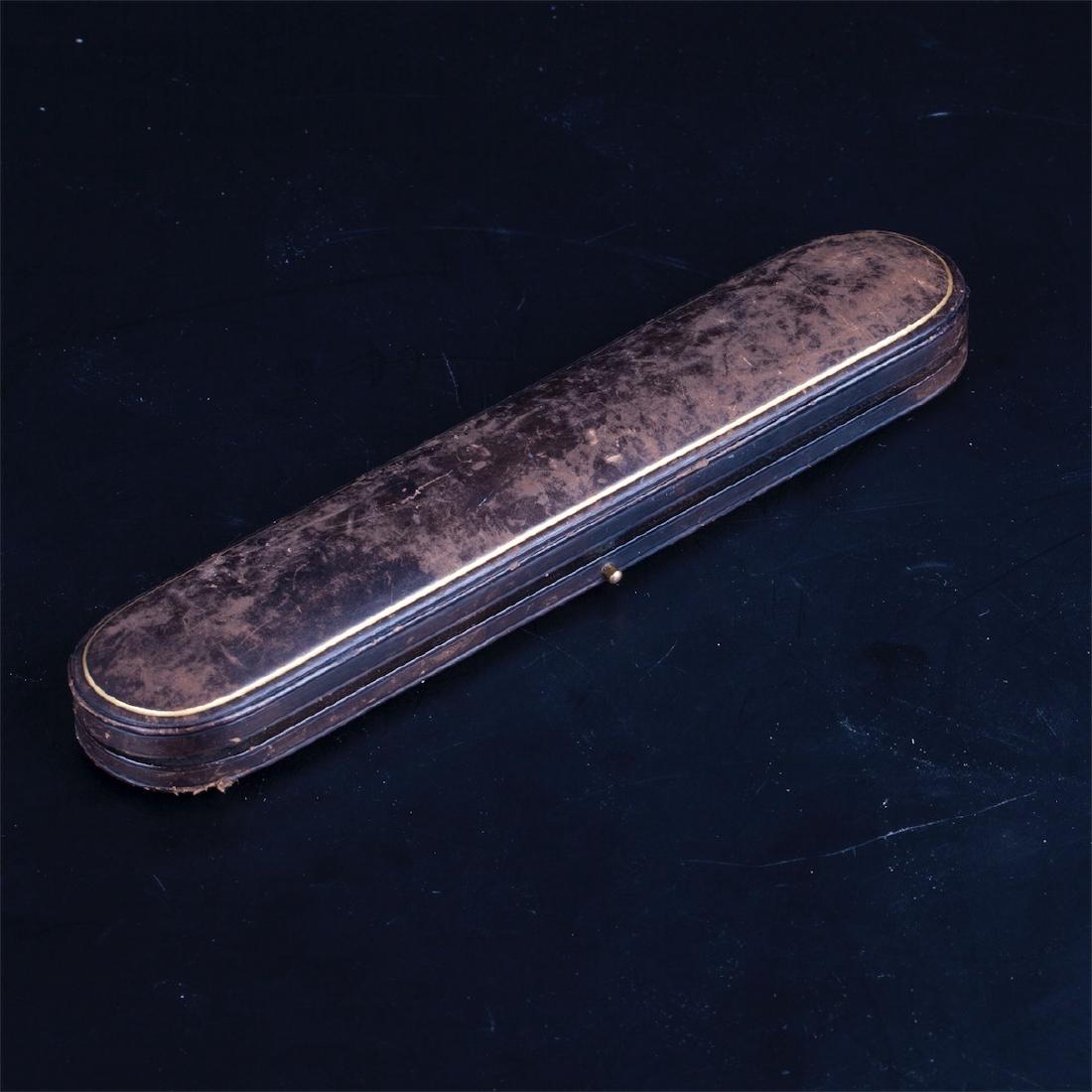 18K gold paper knife with colour enamel in a leather — image 8