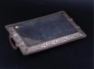 Huge antique silver tray with hands — image 4