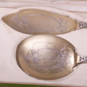 Silver serving set for dessert. — image 3