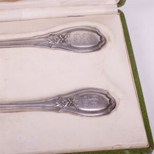 Silver serving set for dessert. — image 4