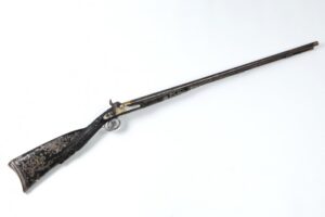 Antique Hunting gun. — image 2