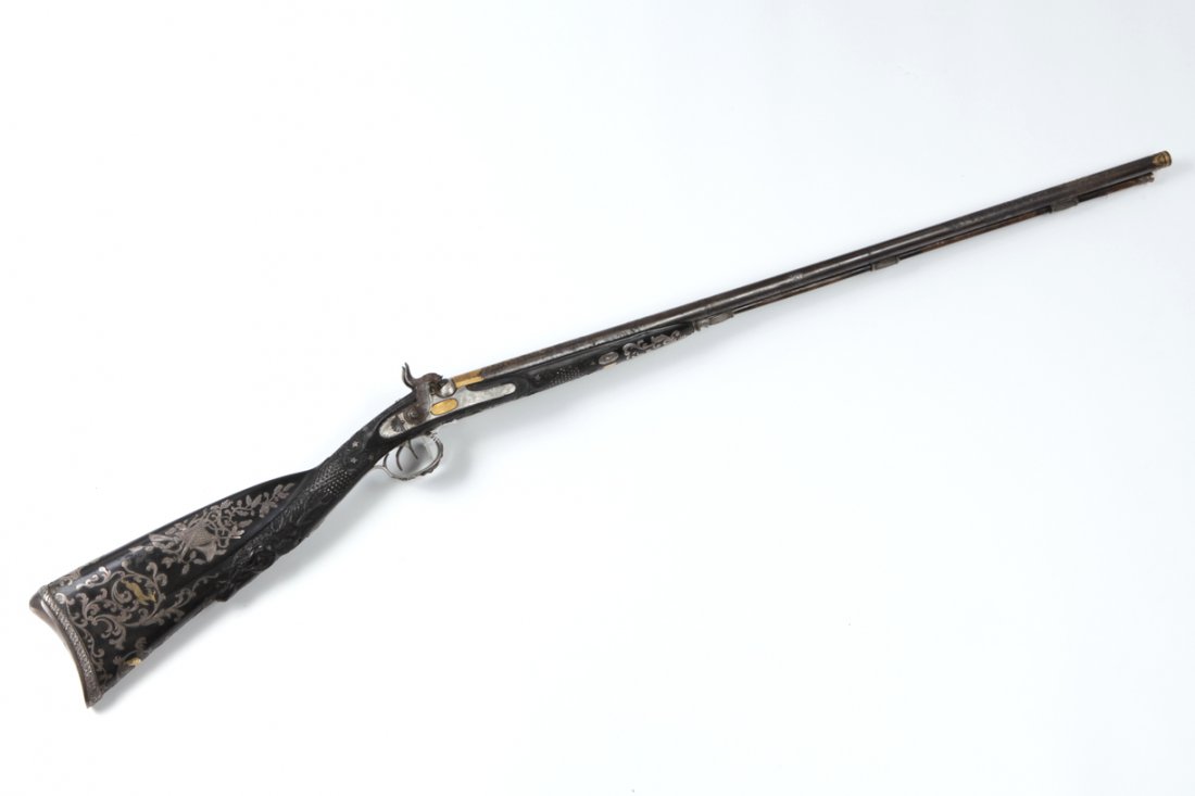 Antique Hunting gun. — image 2