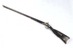 Antique Hunting gun. — image 3
