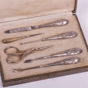 Manicure-sewing set. French. — image 2
