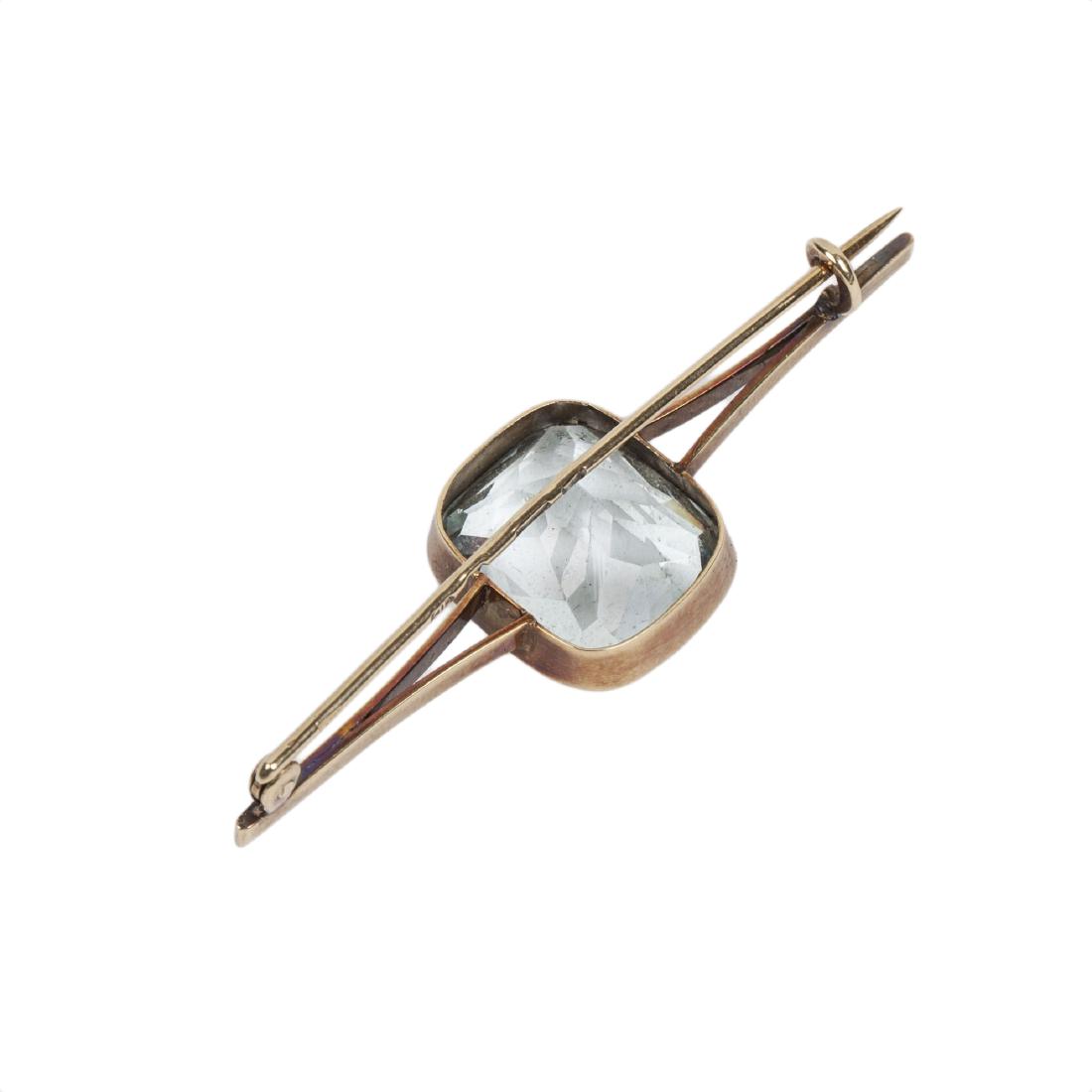 Russian gold aquamarine brooch — image 3