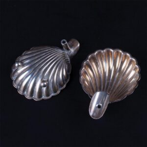 Silver serving set in a shape of shells — image 3