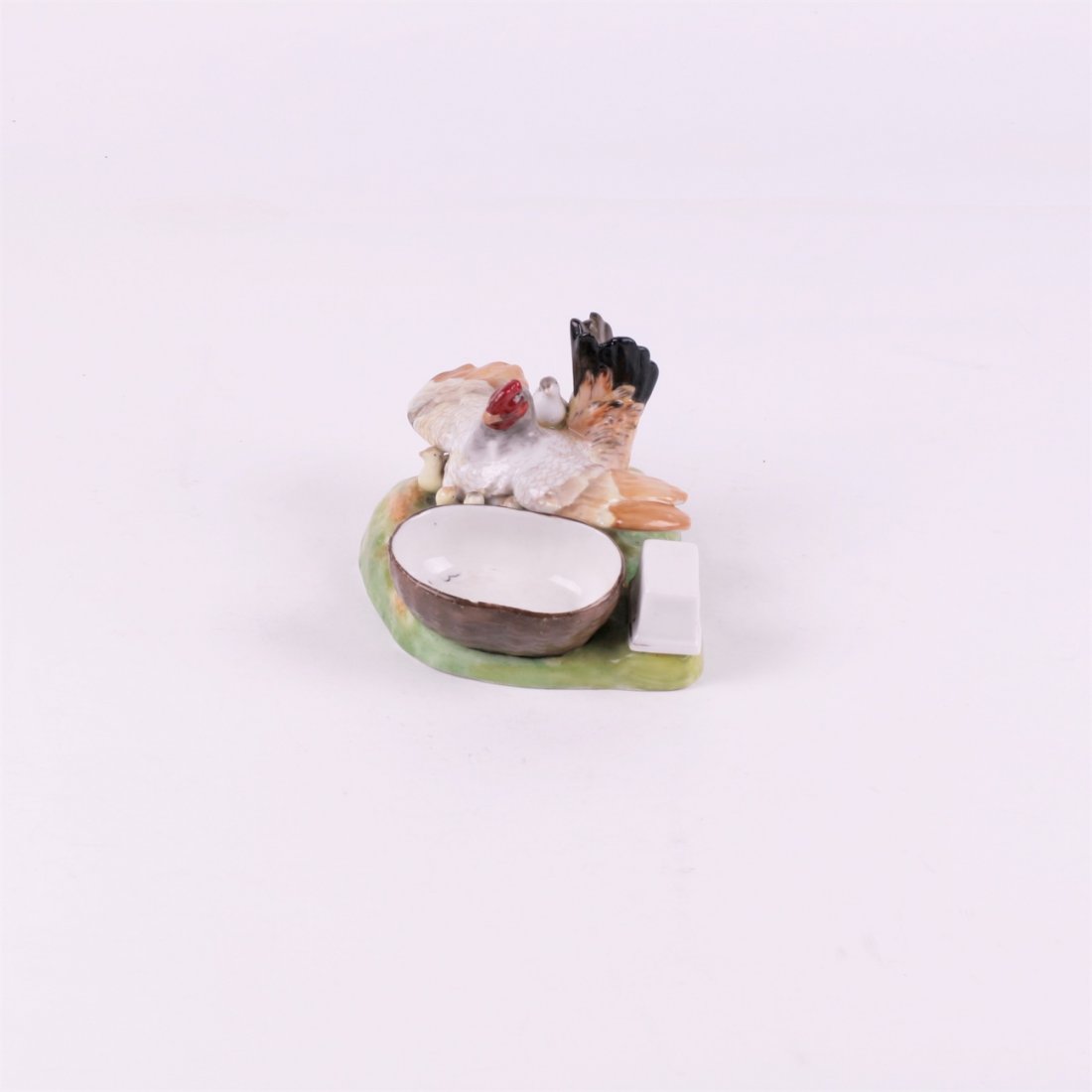 Russian porcelain composition "ChiÑken with chicks". — image 4