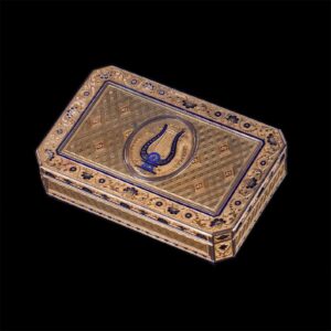 18th century Swiss gold snuff box with harp — image 2
