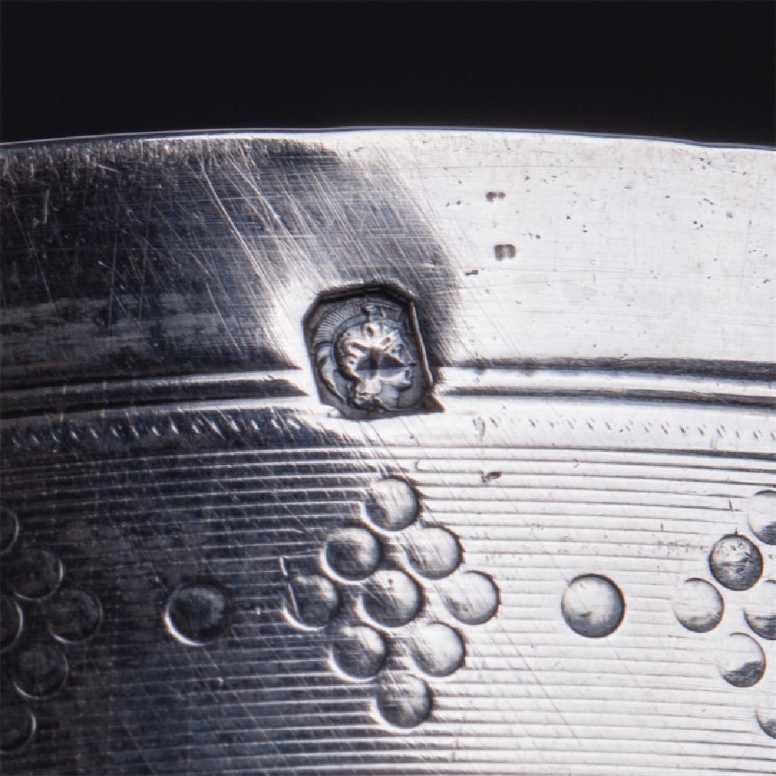 Antique silver beaker with oriental scenes — image 5