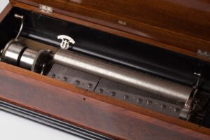 Music box. French. — image 5
