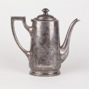 Metal coffee pot with Silver medal. 1913. — image 2