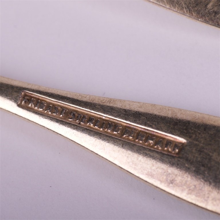 Set of 4 silver spoons with enamel. — image 3